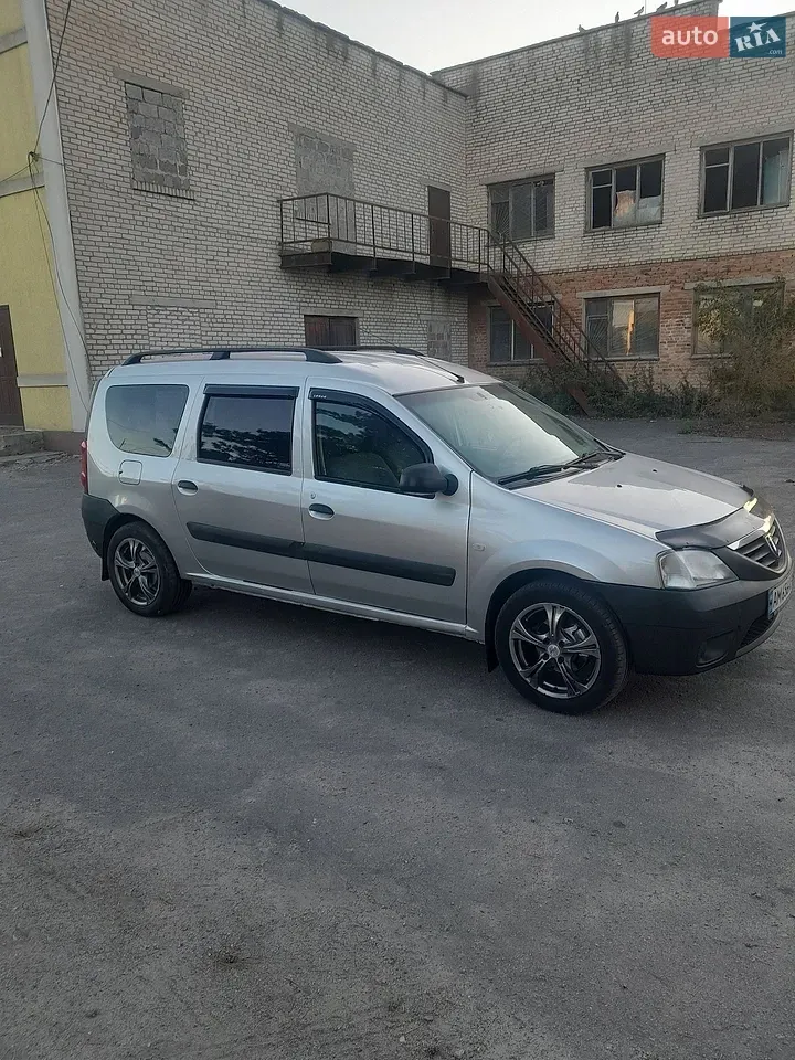 Dacia Logan 2008 photo 5