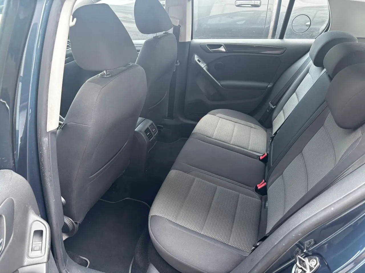 Volkswagen Golf 2012 photo 5