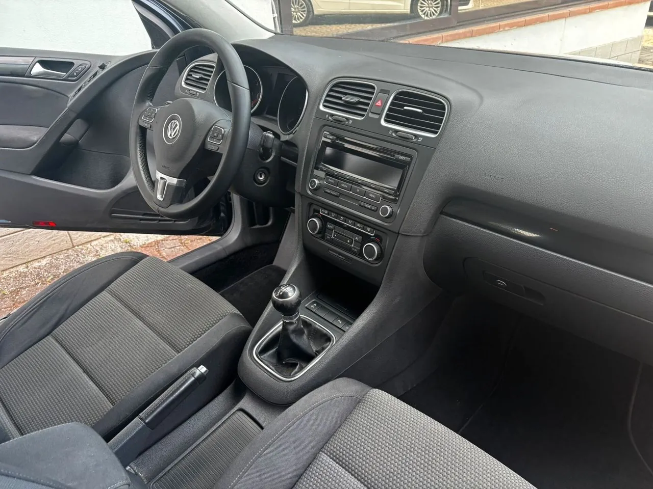 Volkswagen Golf 2012 photo 3