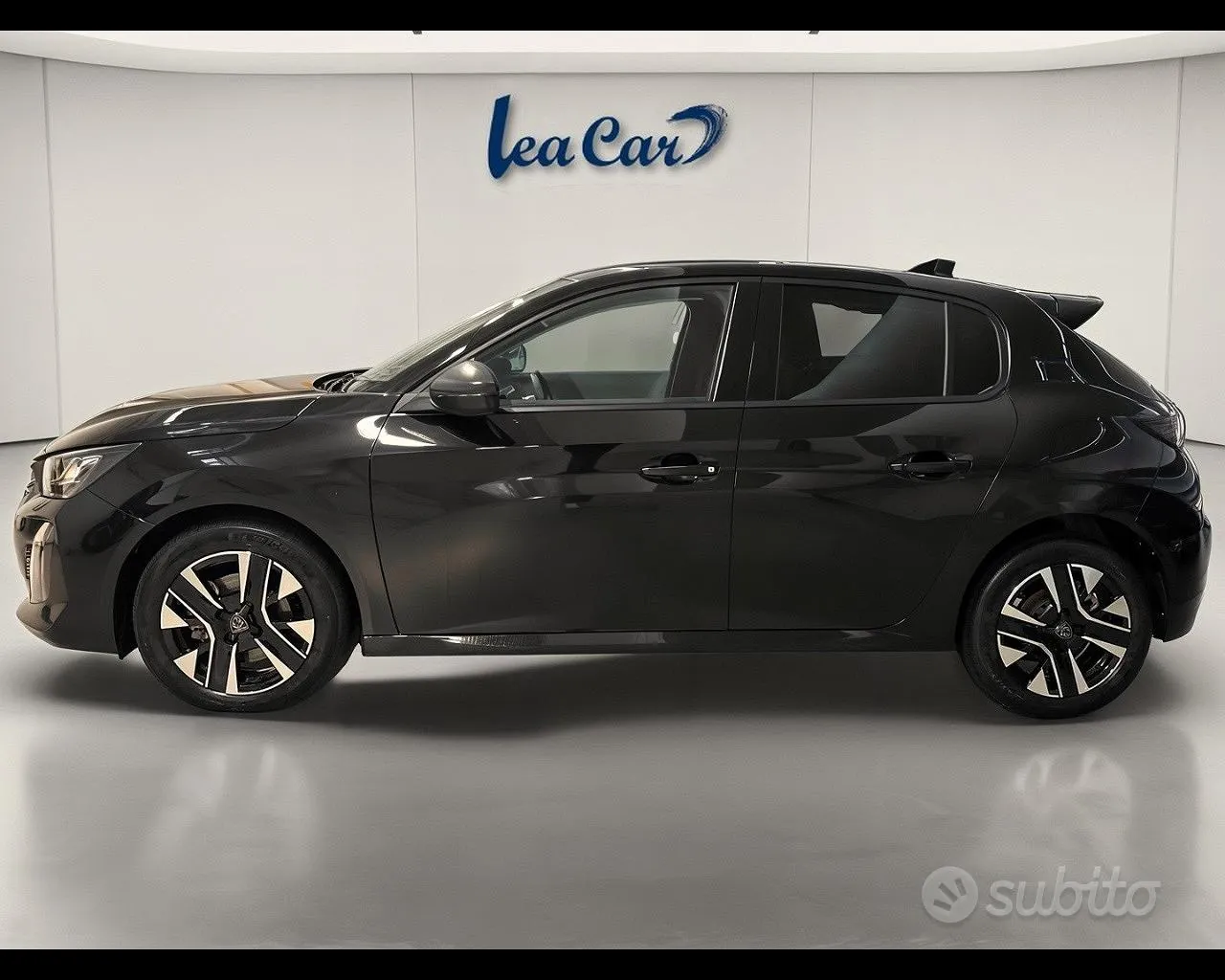 Peugeot 208 2025 photo 2