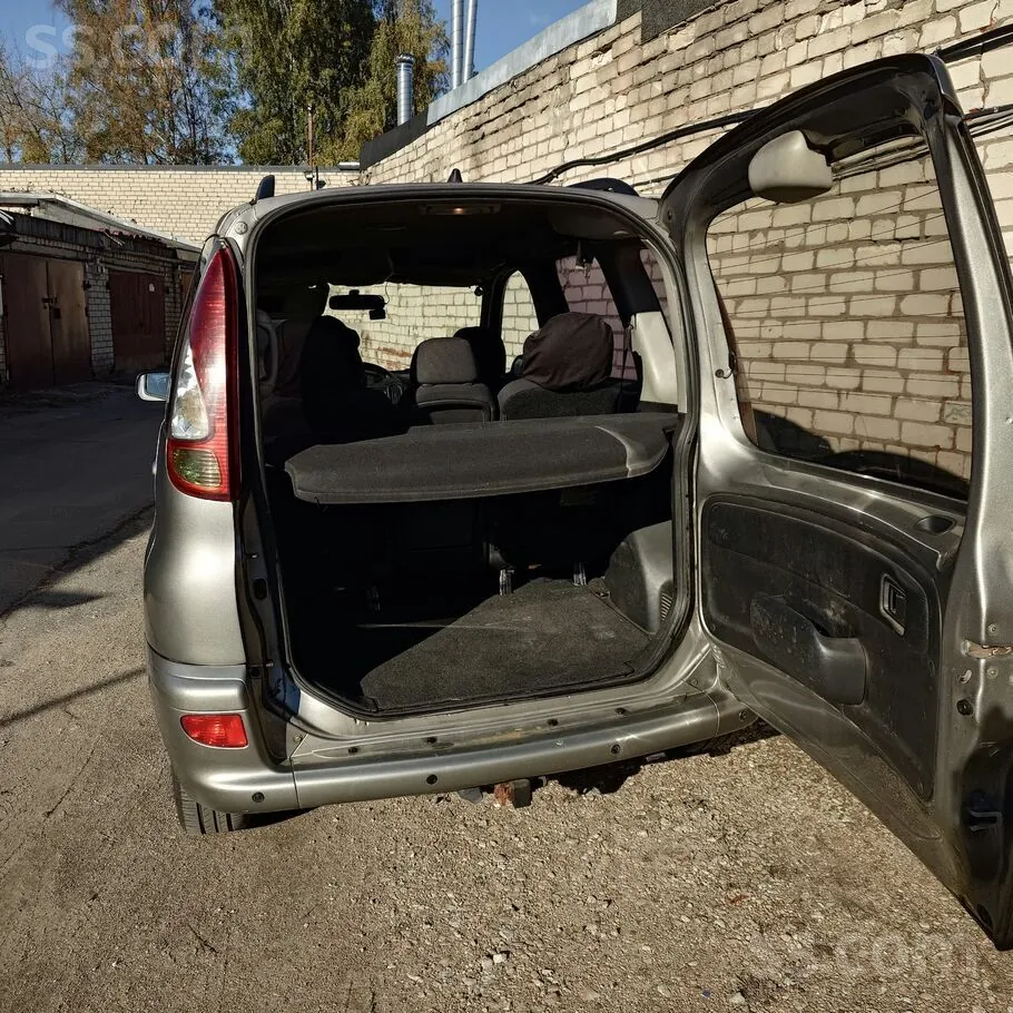Toyota Yaris 2003 photo 5