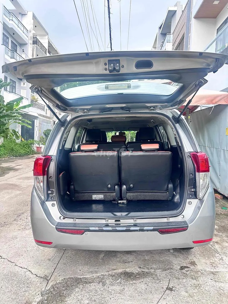 Toyota Innova 2018 photo 5