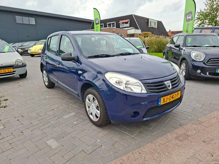 Dacia Sandero 2009 photo 2
