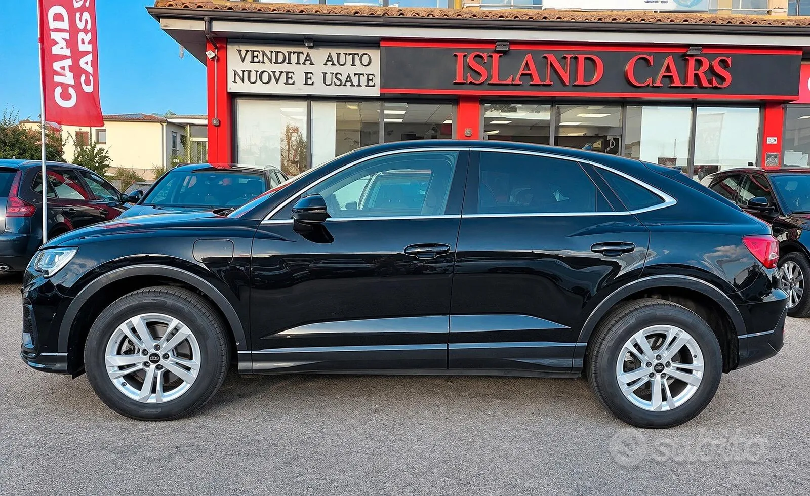 Audi Q3 2022 photo 2