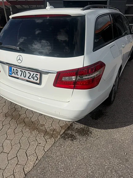 Mercedes-Benz E220 2012 photo 5