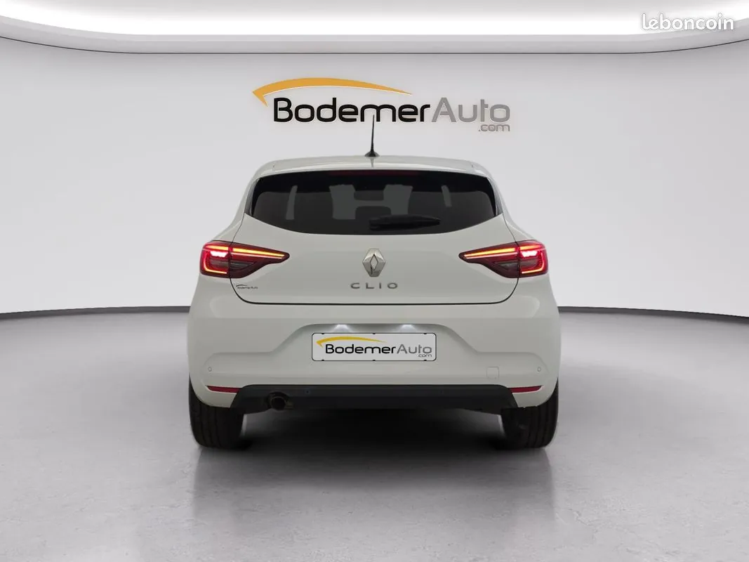 Renault Clio 2023 photo 4
