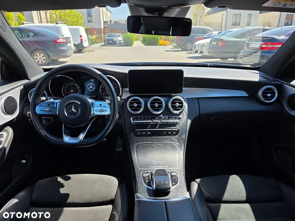 Mercedes-Benz C-Class 2019 photo 5