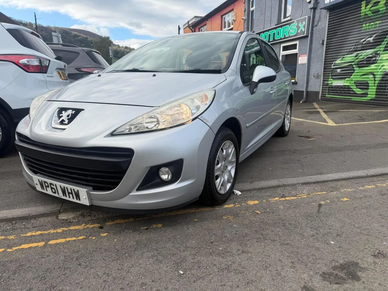 Peugeot 207 2012 photo 3