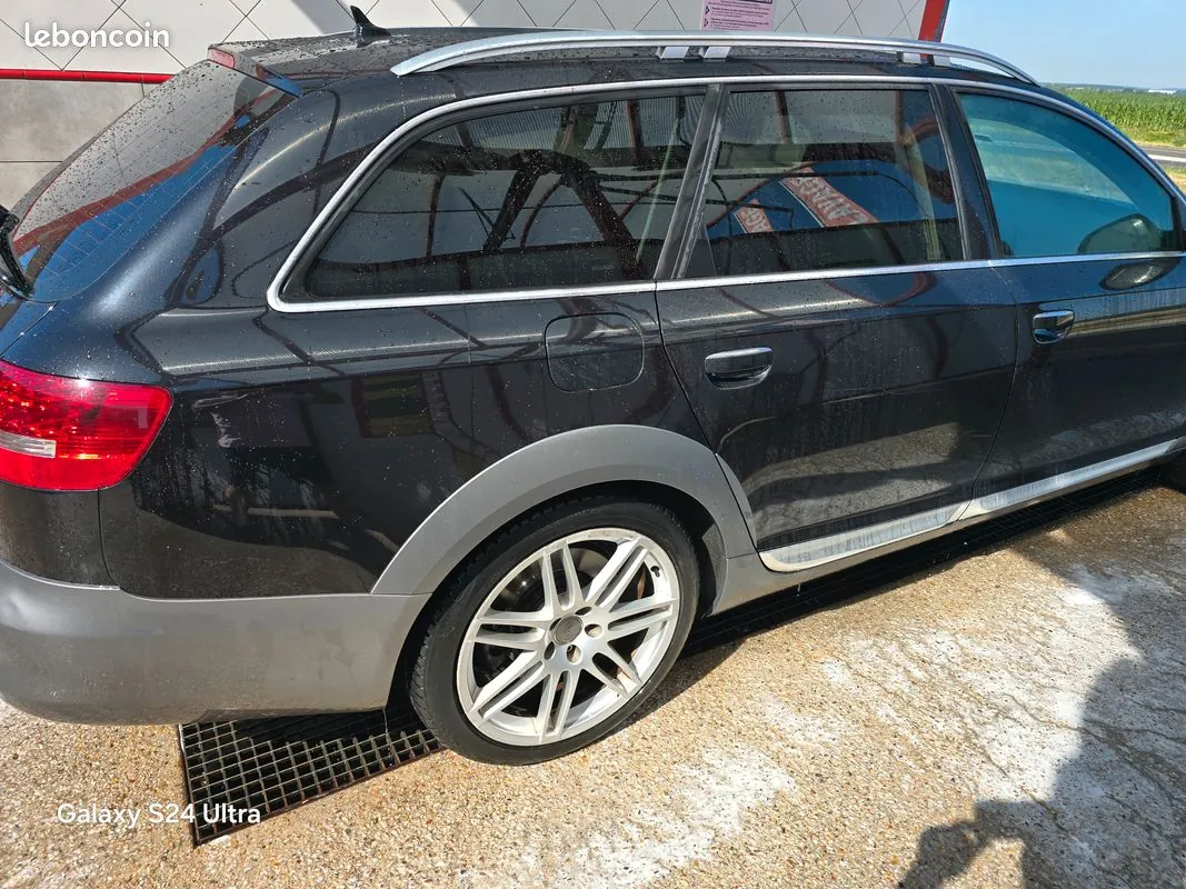Audi Allroad 2012 photo 3