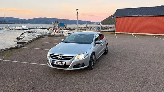 Volkswagen Passat Cc 2012 photo 2