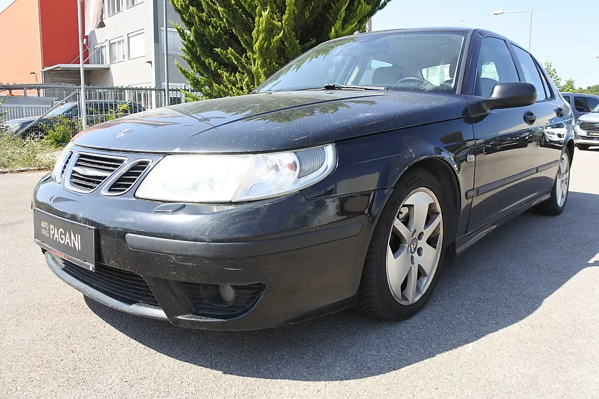 Saab 9-5 2005 photo 2