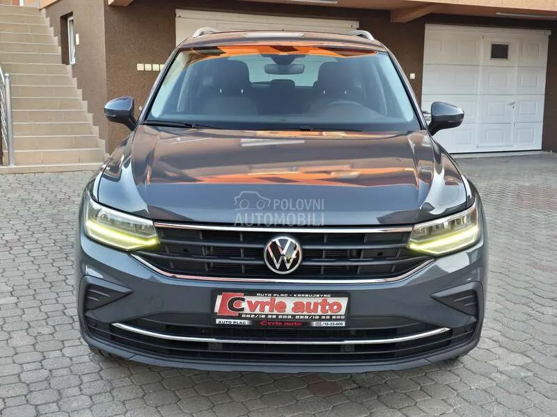 Volkswagen Tiguan 2021 photo 2