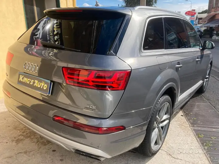 Audi Q7 2017 photo 3
