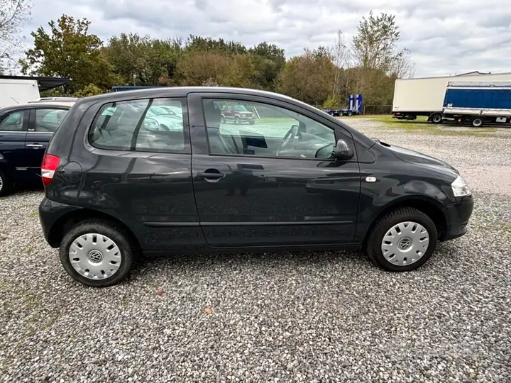 Volkswagen Fox 2008 photo 3
