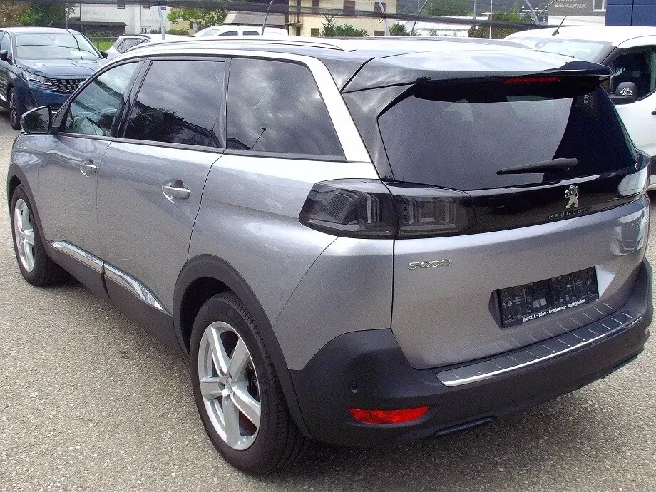 Peugeot 5008 2022 photo 2