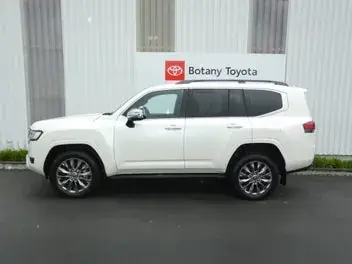 Toyota Land Cruiser 2023 photo 5