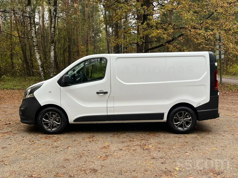 Opel Vivaro 2016 photo 2