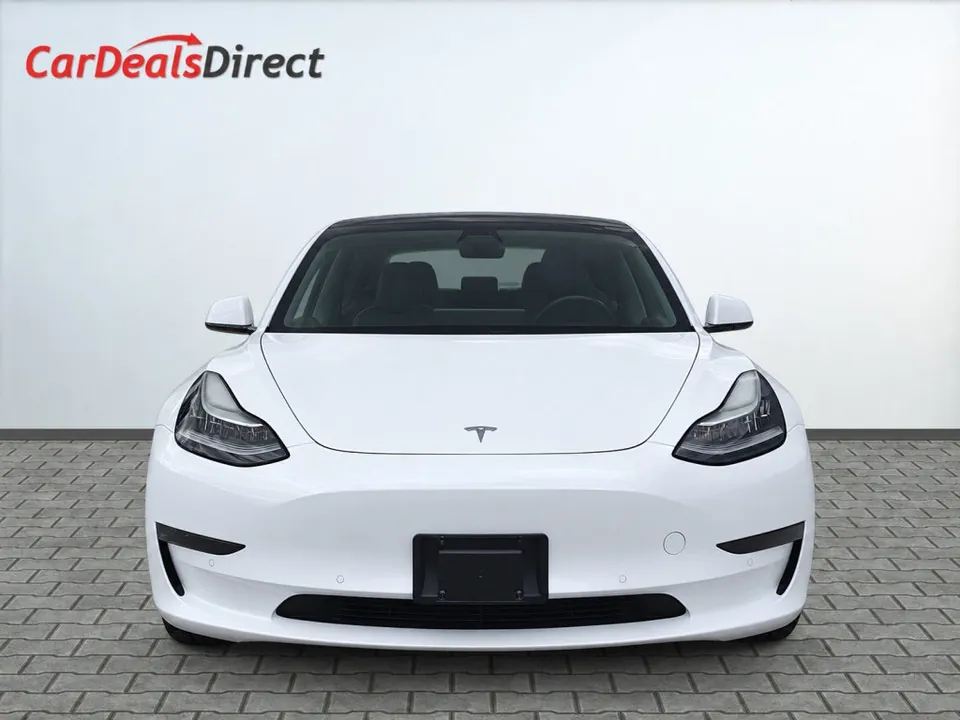 Tesla Model 3 2020 photo 2