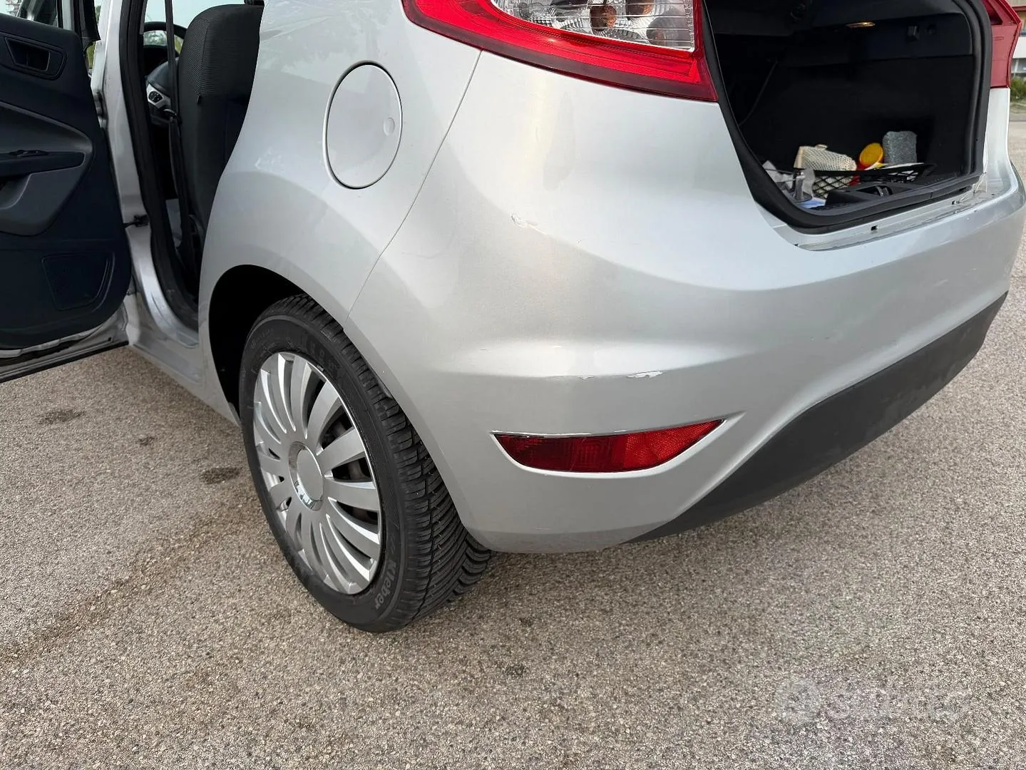Ford Fiesta 2011 photo 4