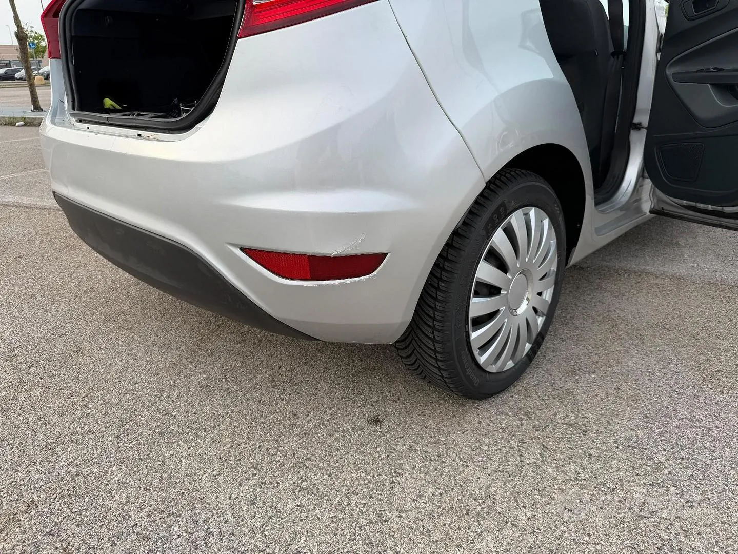 Ford Fiesta 2011 photo 3