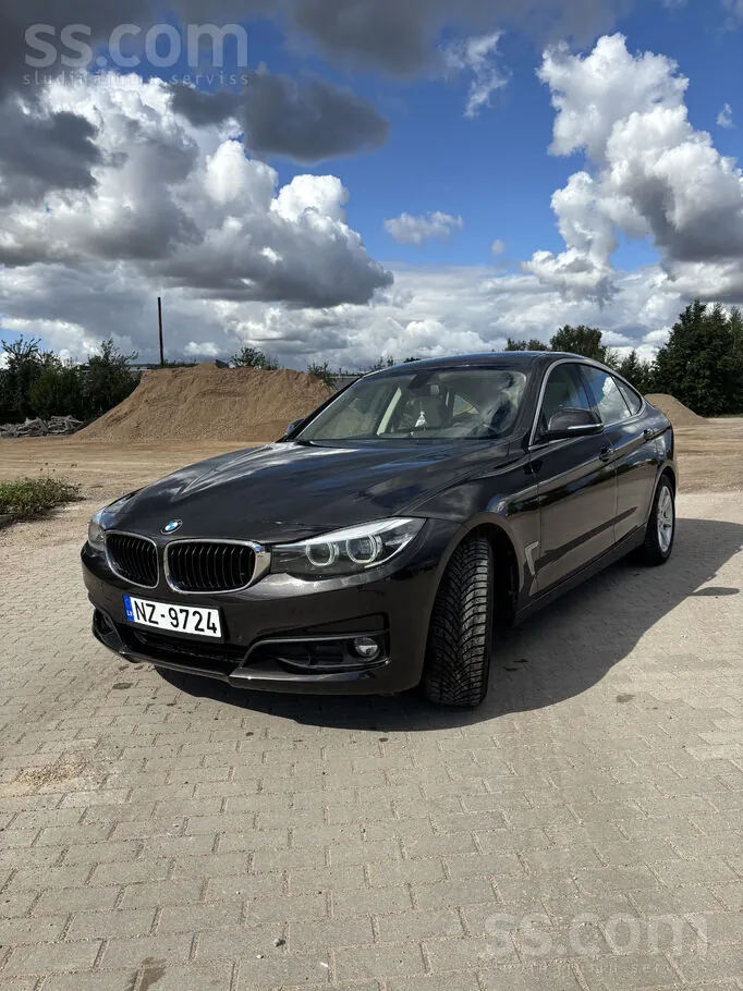 BMW 318 2017 photo 2