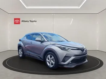 Toyota C-Hr 2019 photo 2