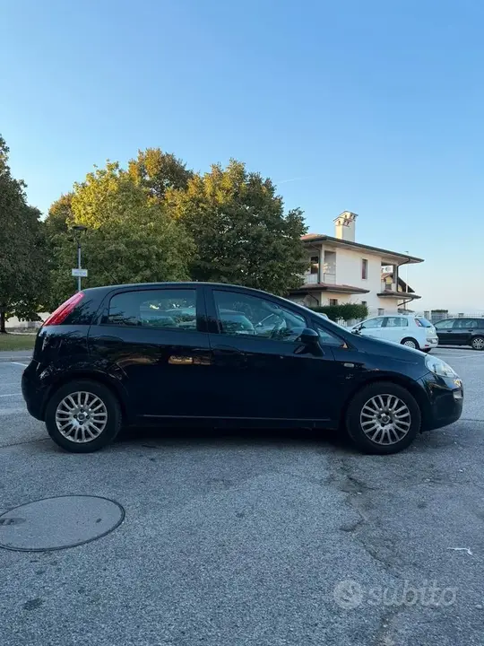 Fiat Punto 2017 photo 2