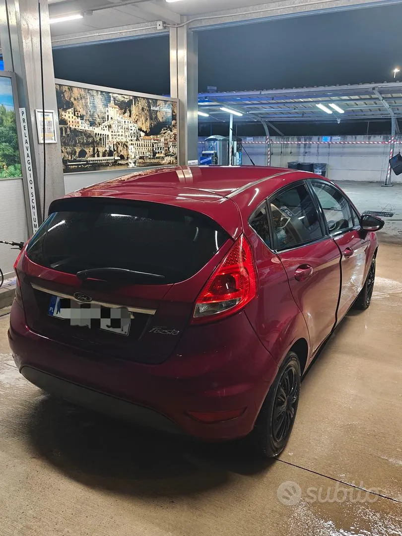 Ford Fiesta 2010 photo 3