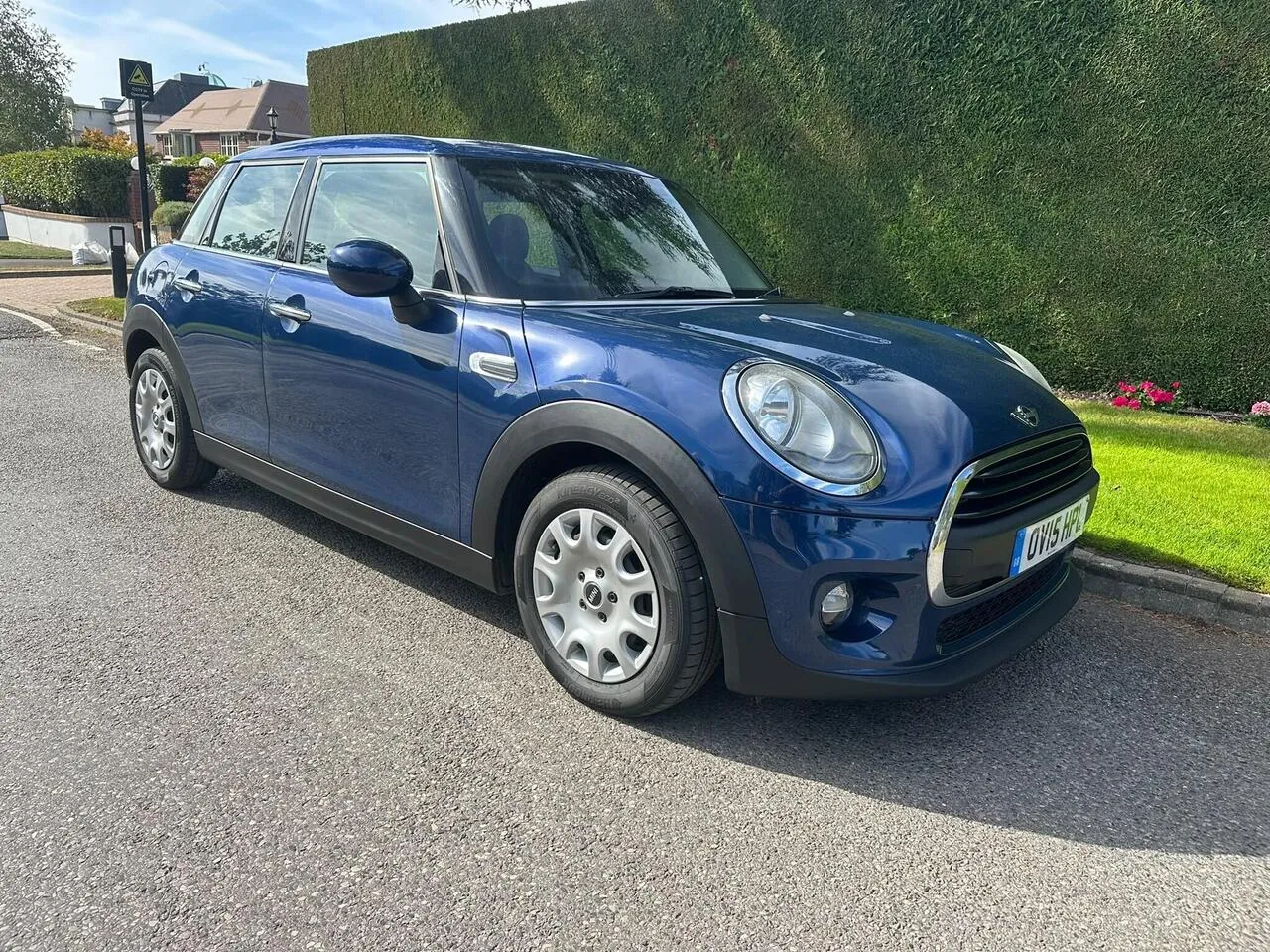 Mini Hatch