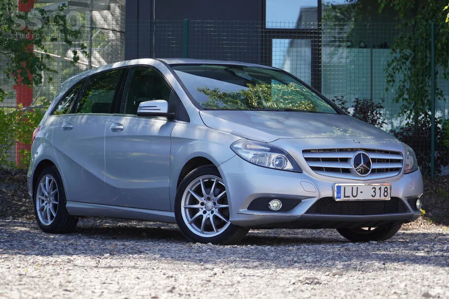 Mercedes-Benz B-Class 2014 photo 2