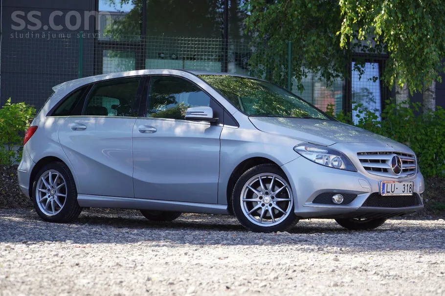 Mercedes-Benz B-Class 2014 photo 3