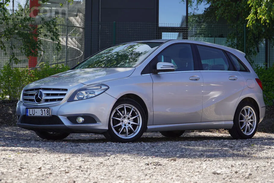 Mercedes-Benz B-Class 2014 photo 5