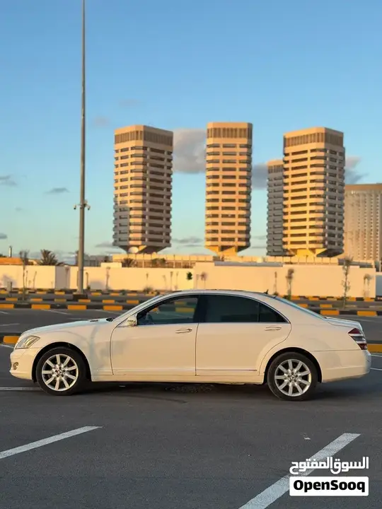 Mercedes-Benz S-Class 2009 photo 3