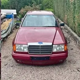 Mercedes-Benz C124