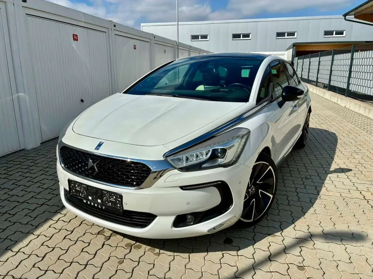 DS Automobiles Ds 5 2015 photo 3