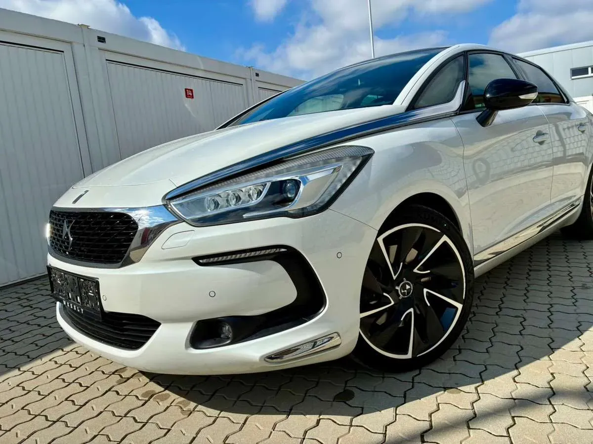 DS Automobiles Ds 5 2015 photo 2