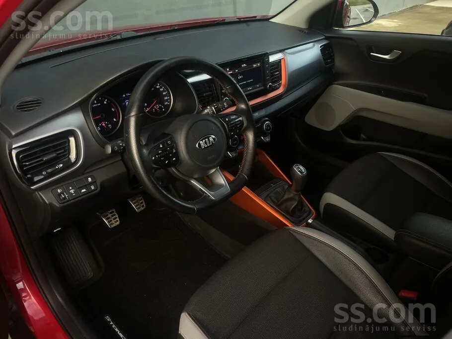 Kia Stonic 2017 photo 5
