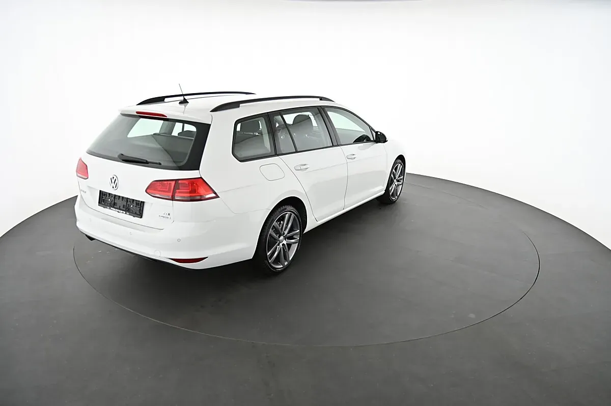 Volkswagen Golf 2014 photo 2