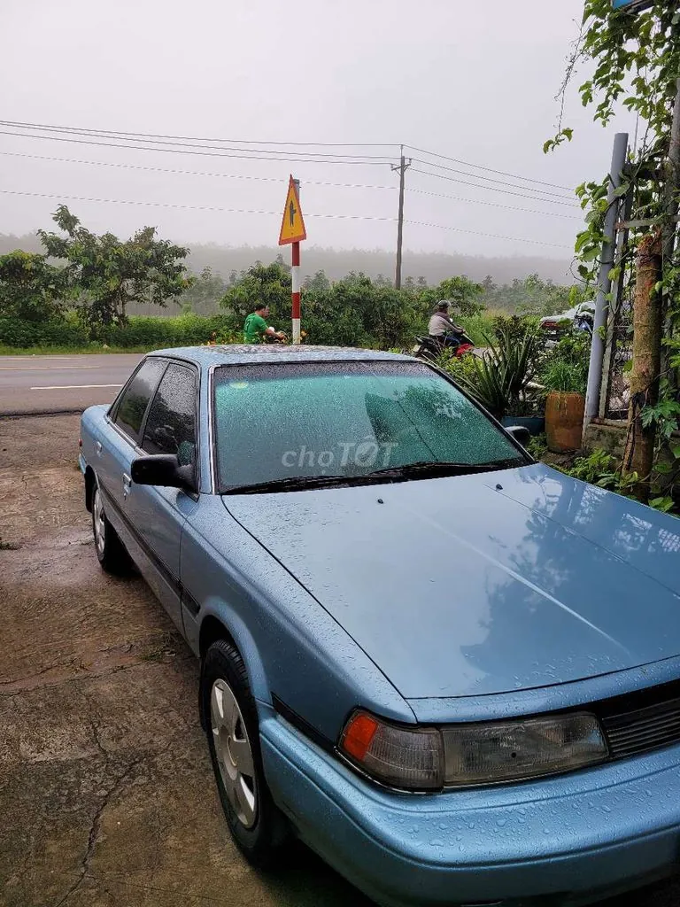 Toyota Camry 1989 photo 2