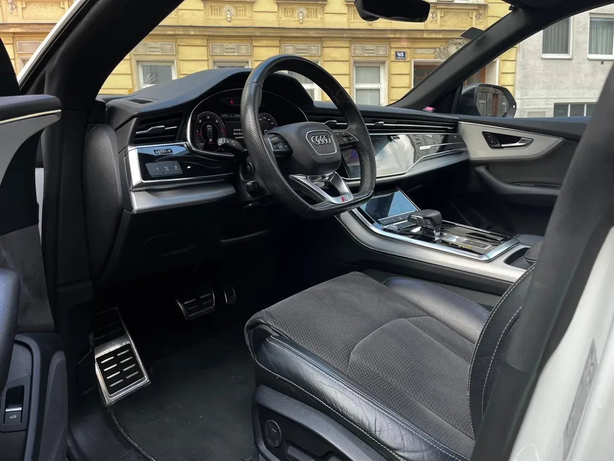 Audi Q8 2019 photo 2