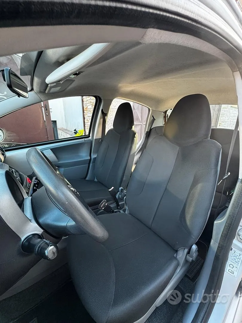 Toyota Aygo 2010 photo 5