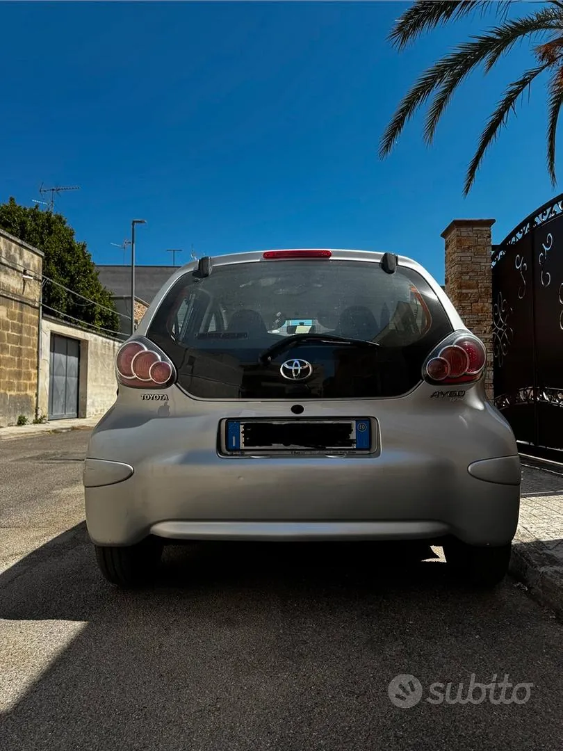 Toyota Aygo 2010 photo 2