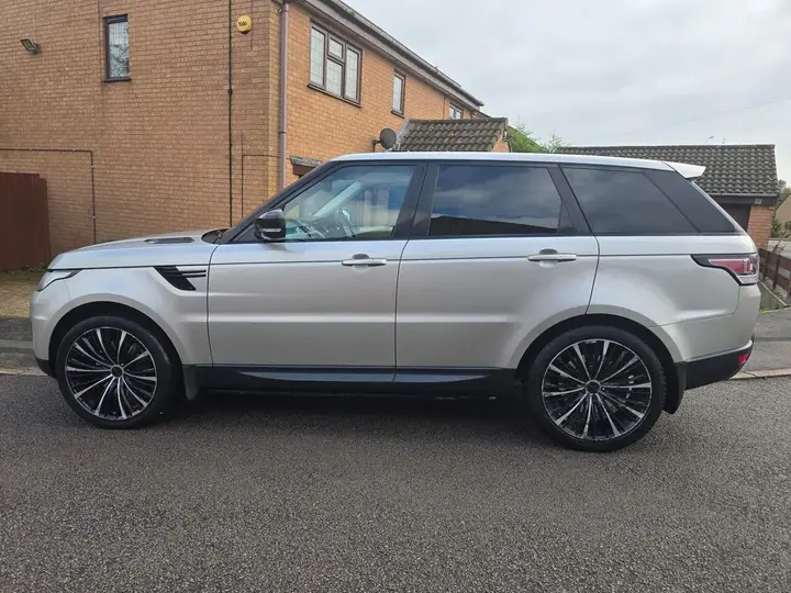 Land Rover Range Rover Sport 2015 photo 4