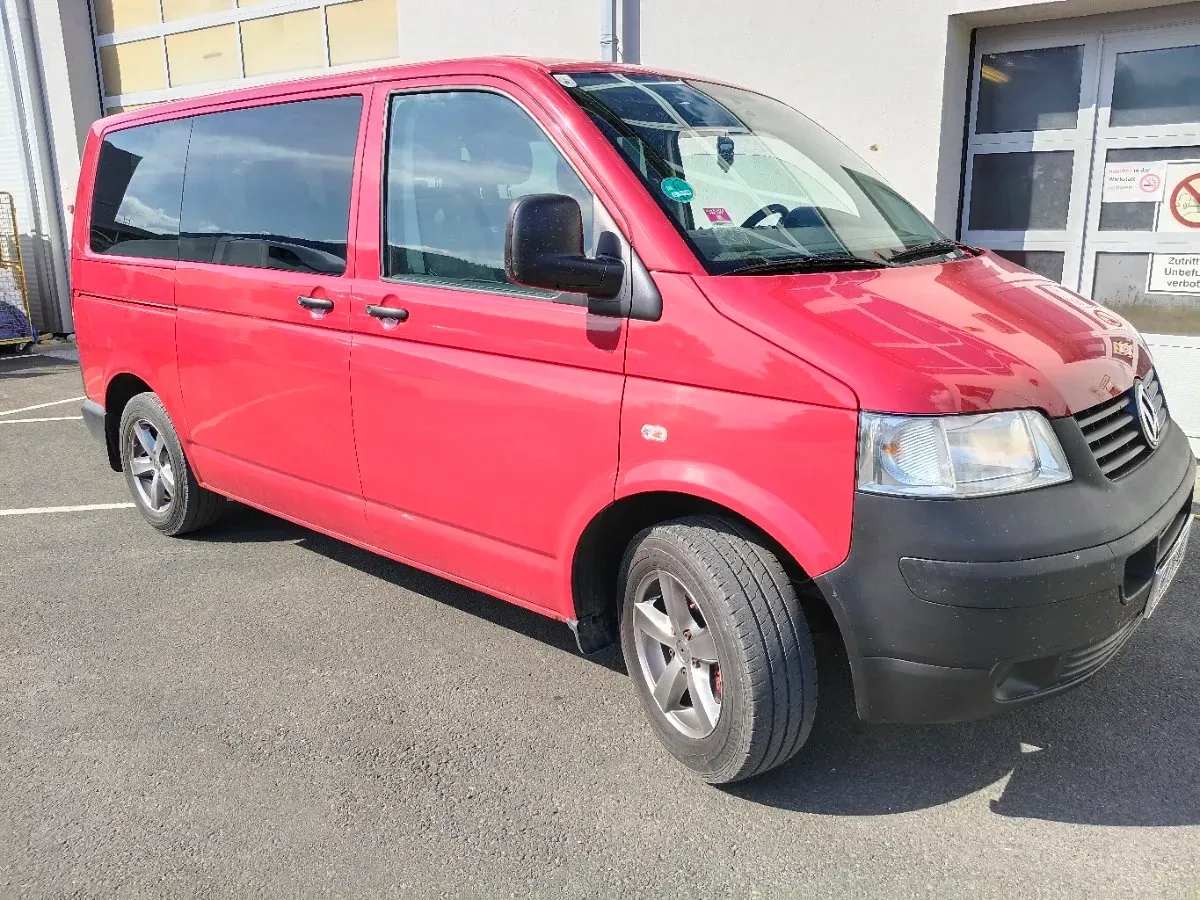 Volkswagen T5 2008 photo 2
