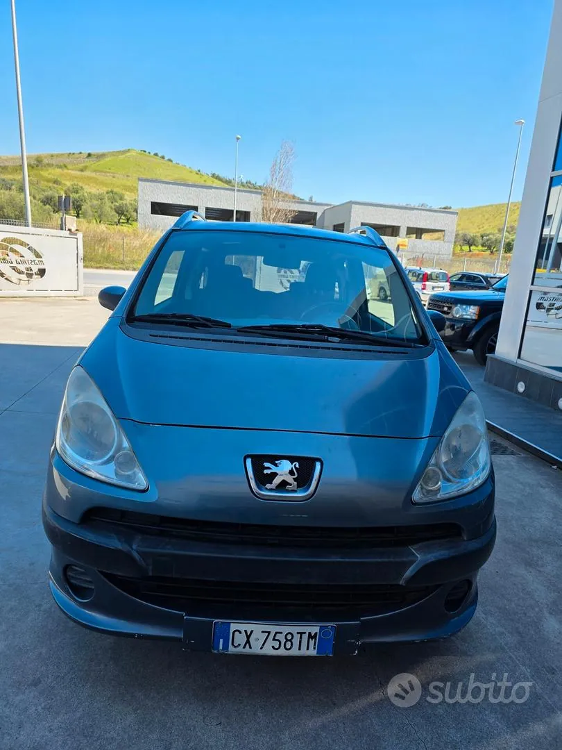 Peugeot 1007