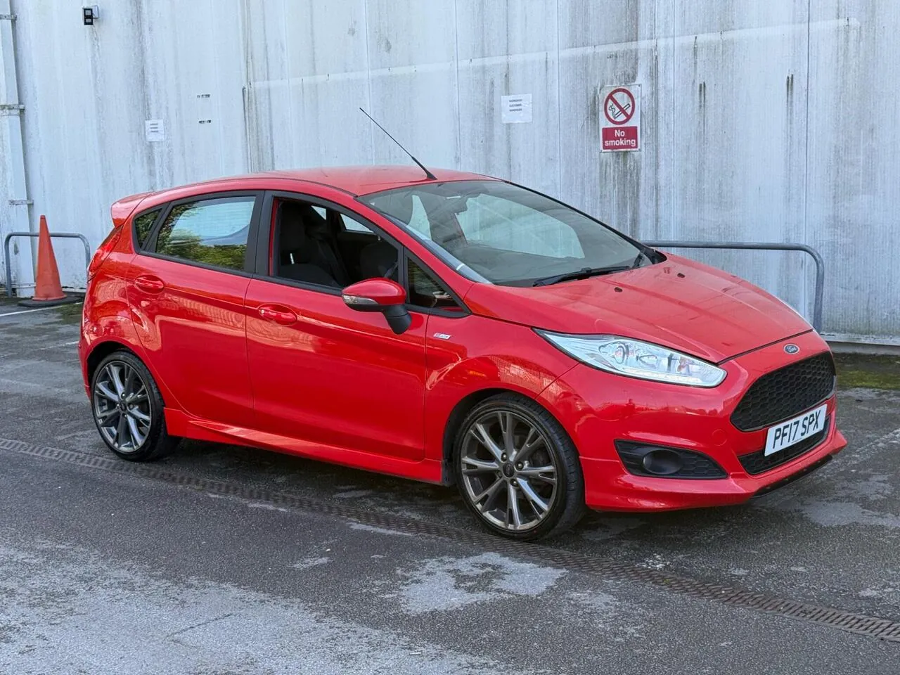 Ford Fiesta 2017 photo 2