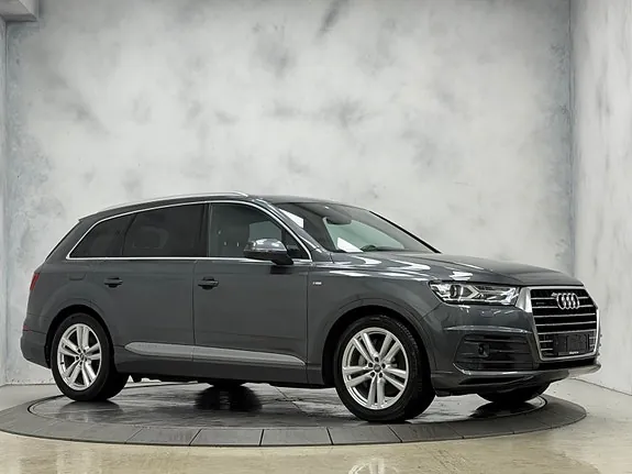 Audi Q7 2016 photo 5