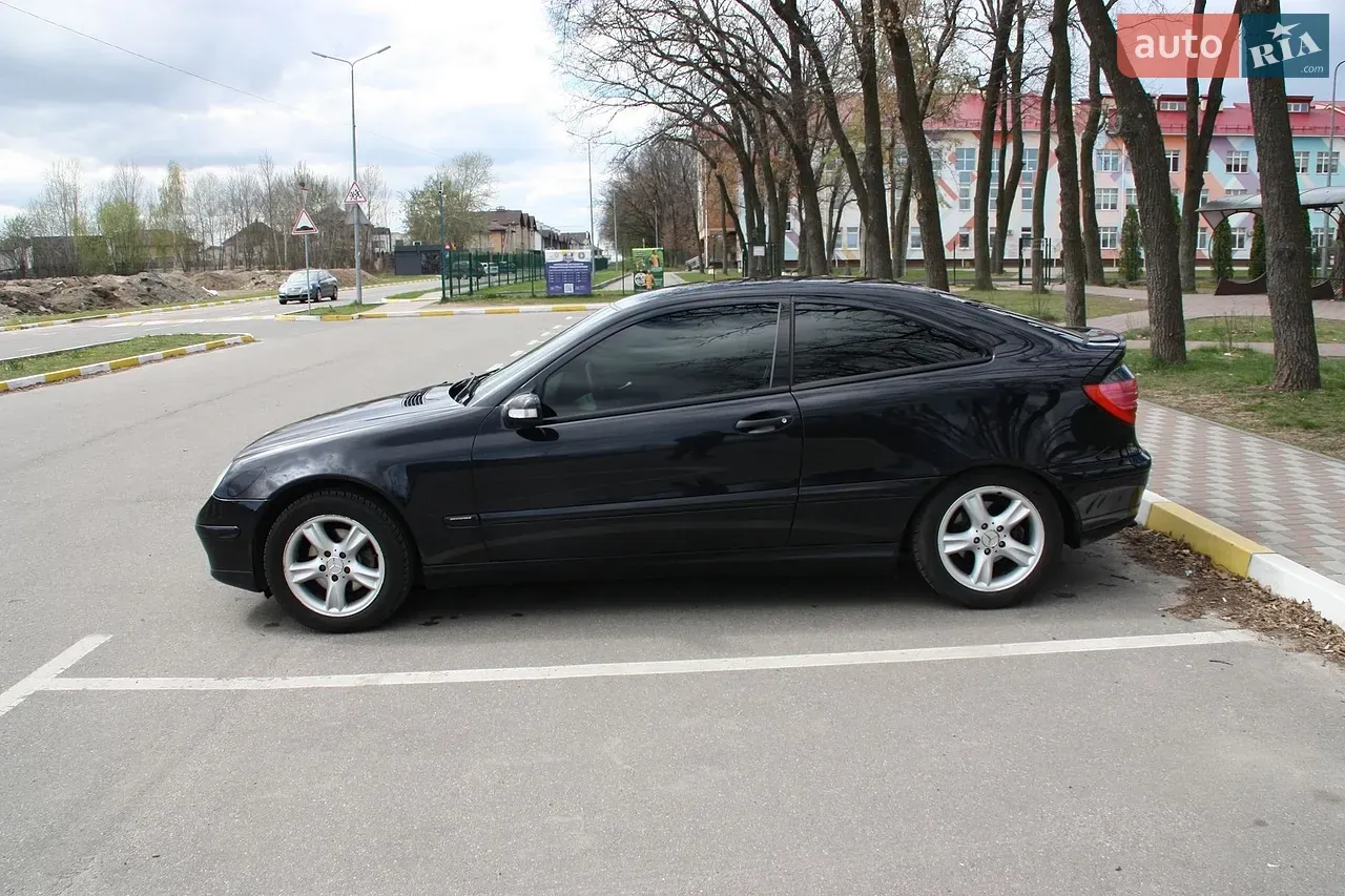 Mercedes-Benz C-Class 2004 photo 5