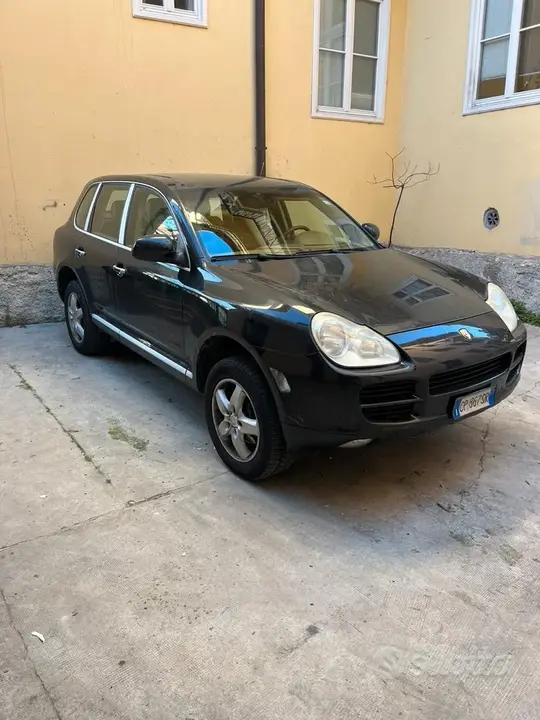 Porsche Cayenne 2004 photo 2