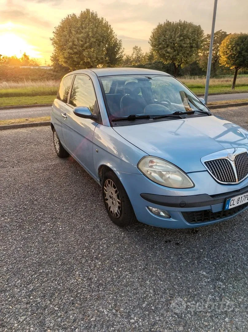 Lancia Ypsilon 2004 photo 3